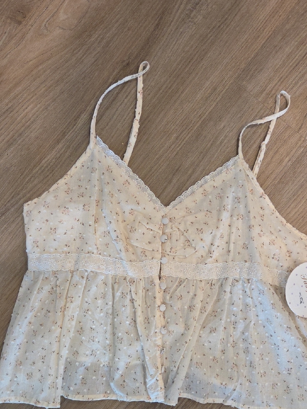 Passport Cream Floral Lace-Trim Crop Top